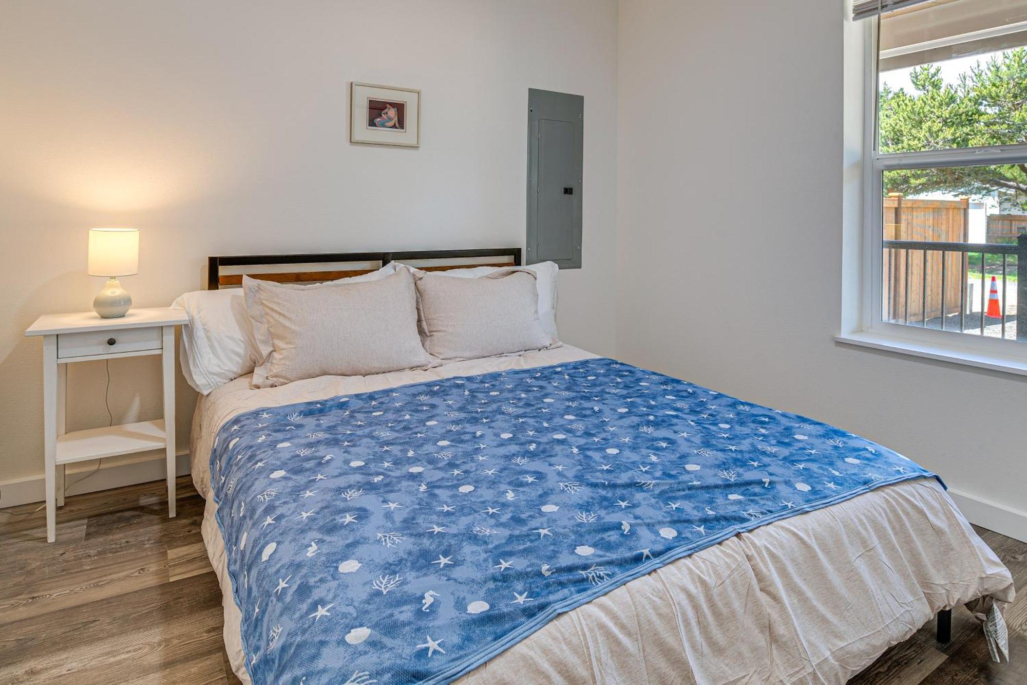 Вилла Charming Westport Abode With Hot Tub, Deck And Yard! Экстерьер фото