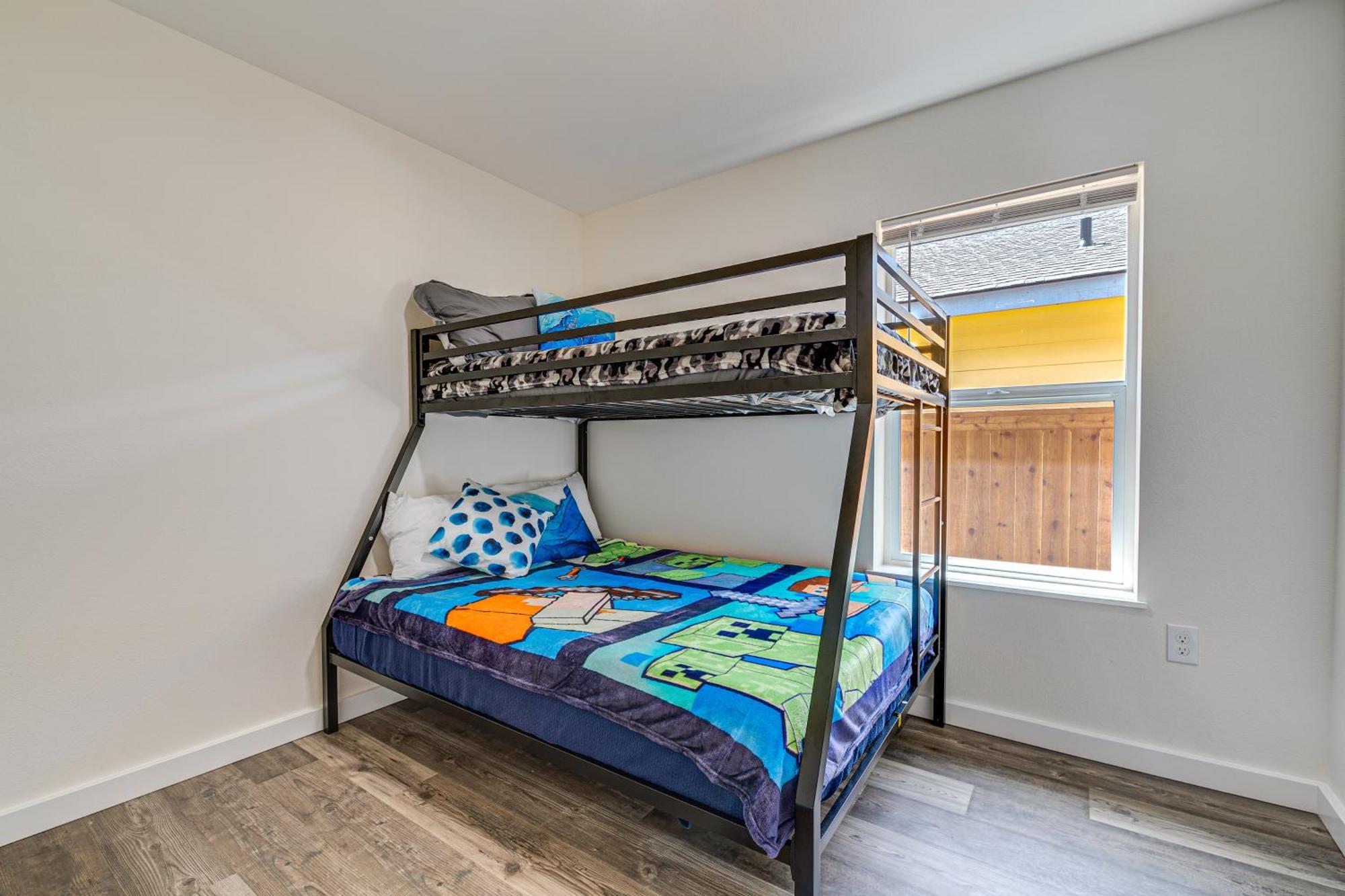 Вилла Charming Westport Abode With Hot Tub, Deck And Yard! Экстерьер фото